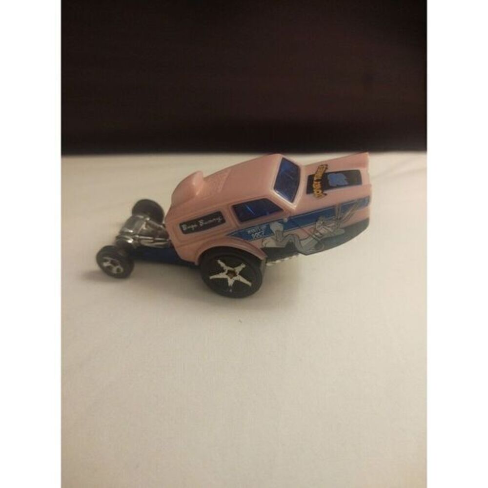 Looney toons Hot Wheels HW Poppa Wheelie Mattel 2013‎ BDC90 Pink Bugs Bunny Rare
